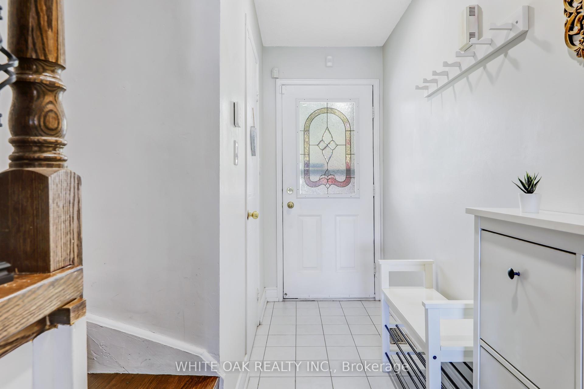 Photo 4 of Unit 26, 1867 Kingston Road, Pickering, Village East — HOMEH