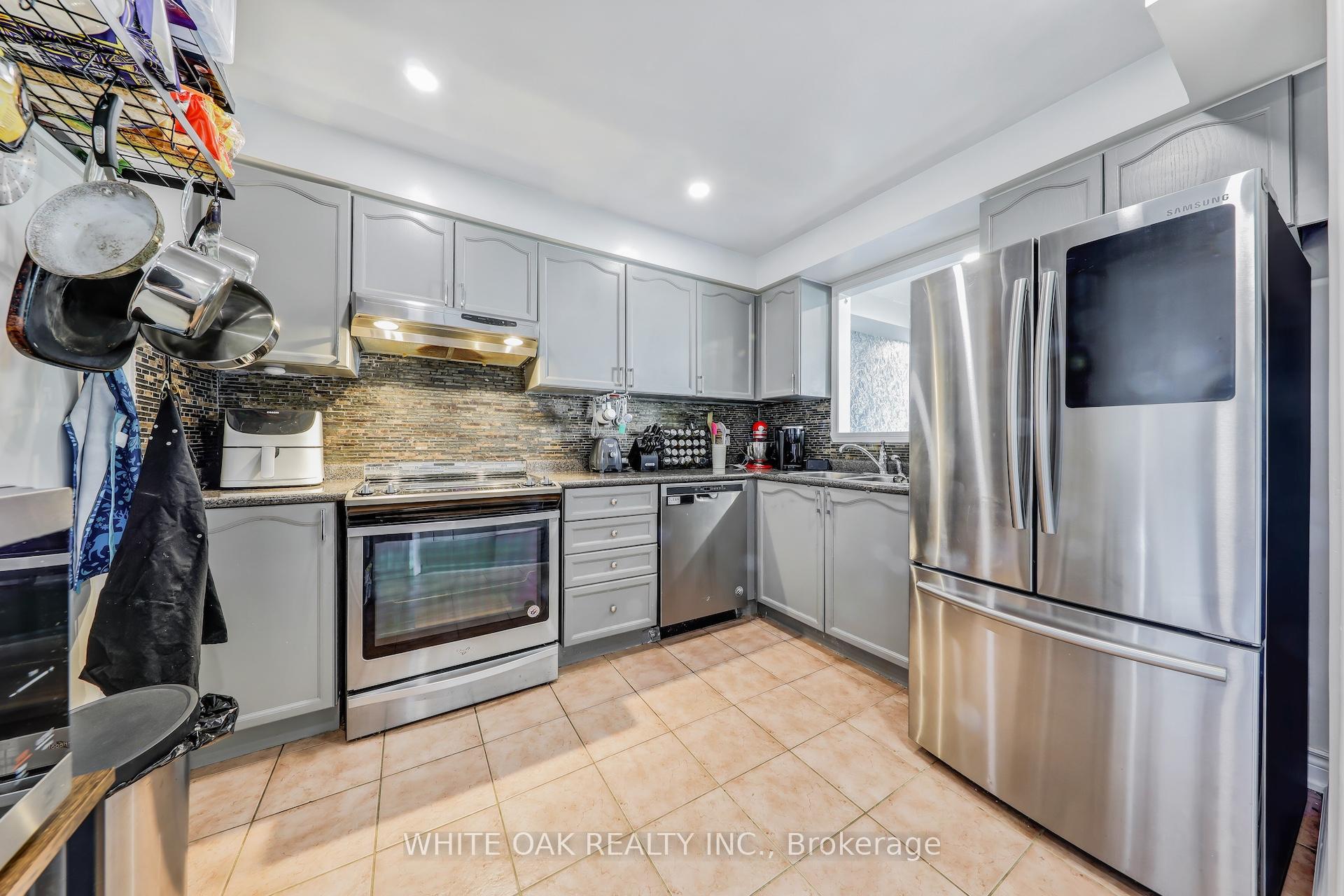 Photo 11 of Unit 26, 1867 Kingston Road, Pickering, Village East — HOMEH