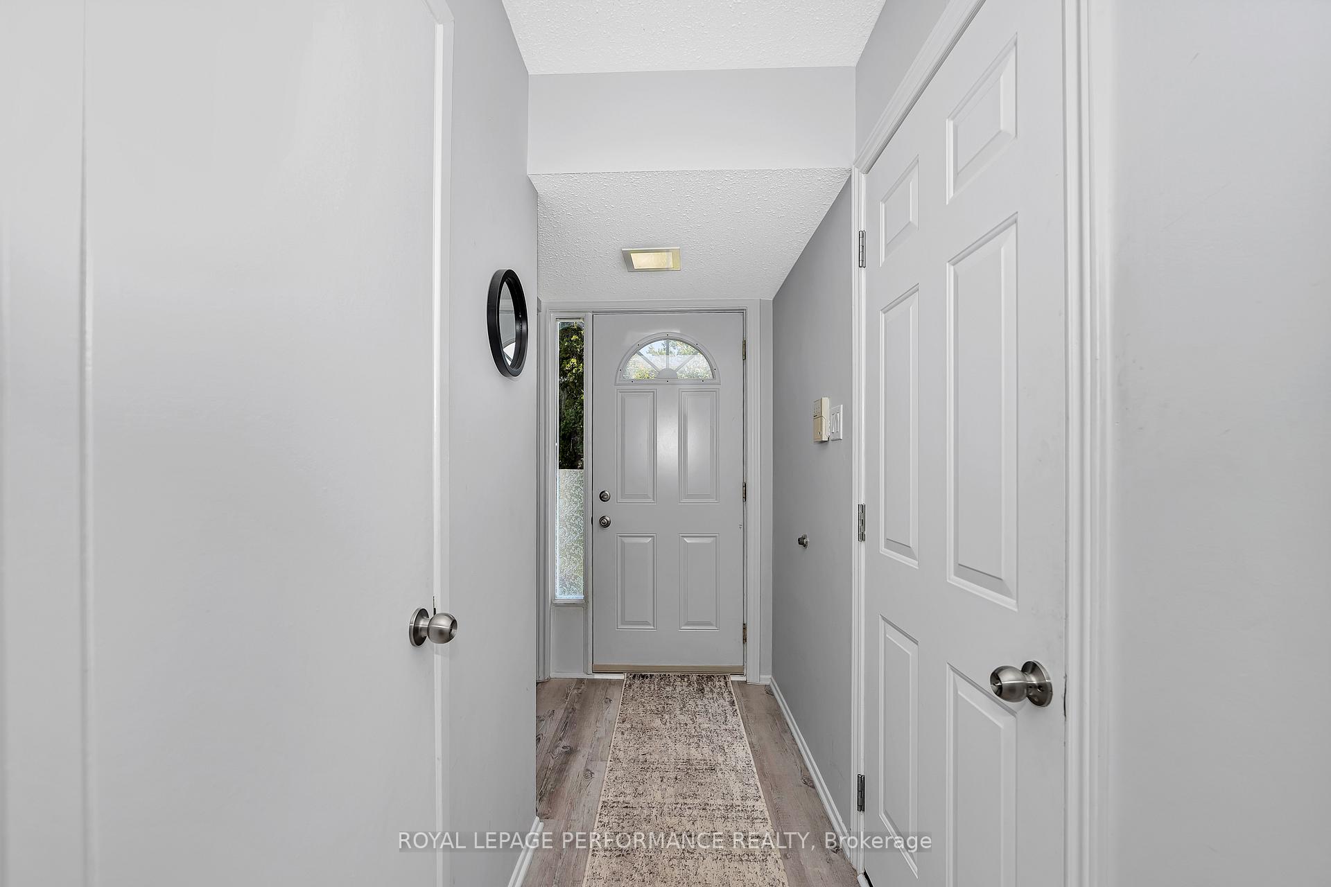 Photo 4 of 302 Salter Crescent, Ottawa, Kanata - Beaverbrook — HOMEH