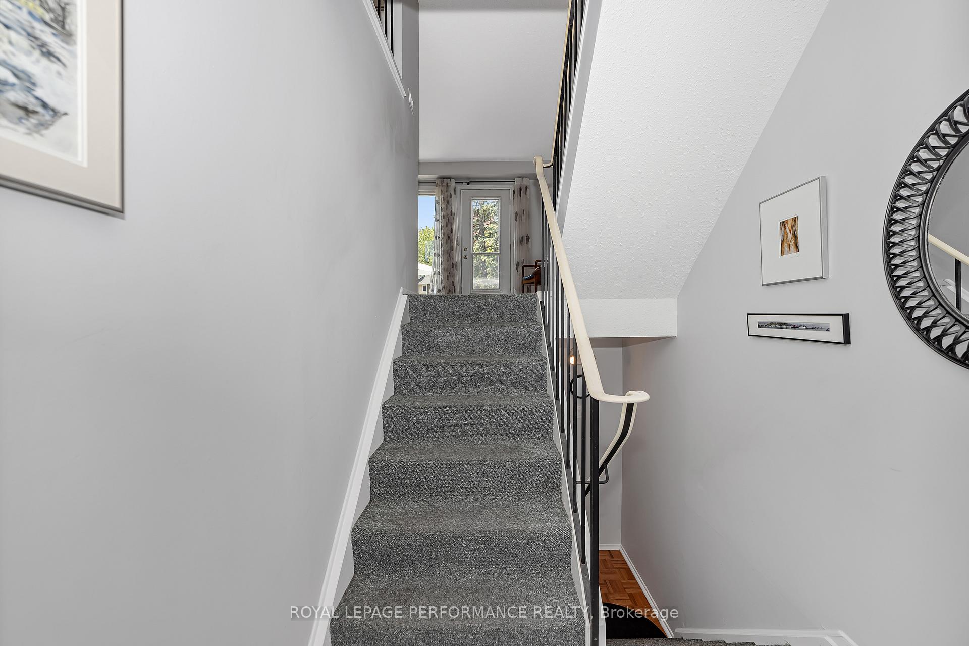 Photo 5 of 302 Salter Crescent, Ottawa, Kanata - Beaverbrook — HOMEH