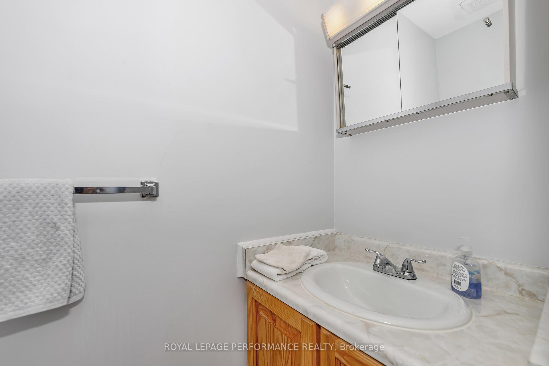 Photo 6 of 302 Salter Crescent, Ottawa, Kanata - Beaverbrook — HOMEH