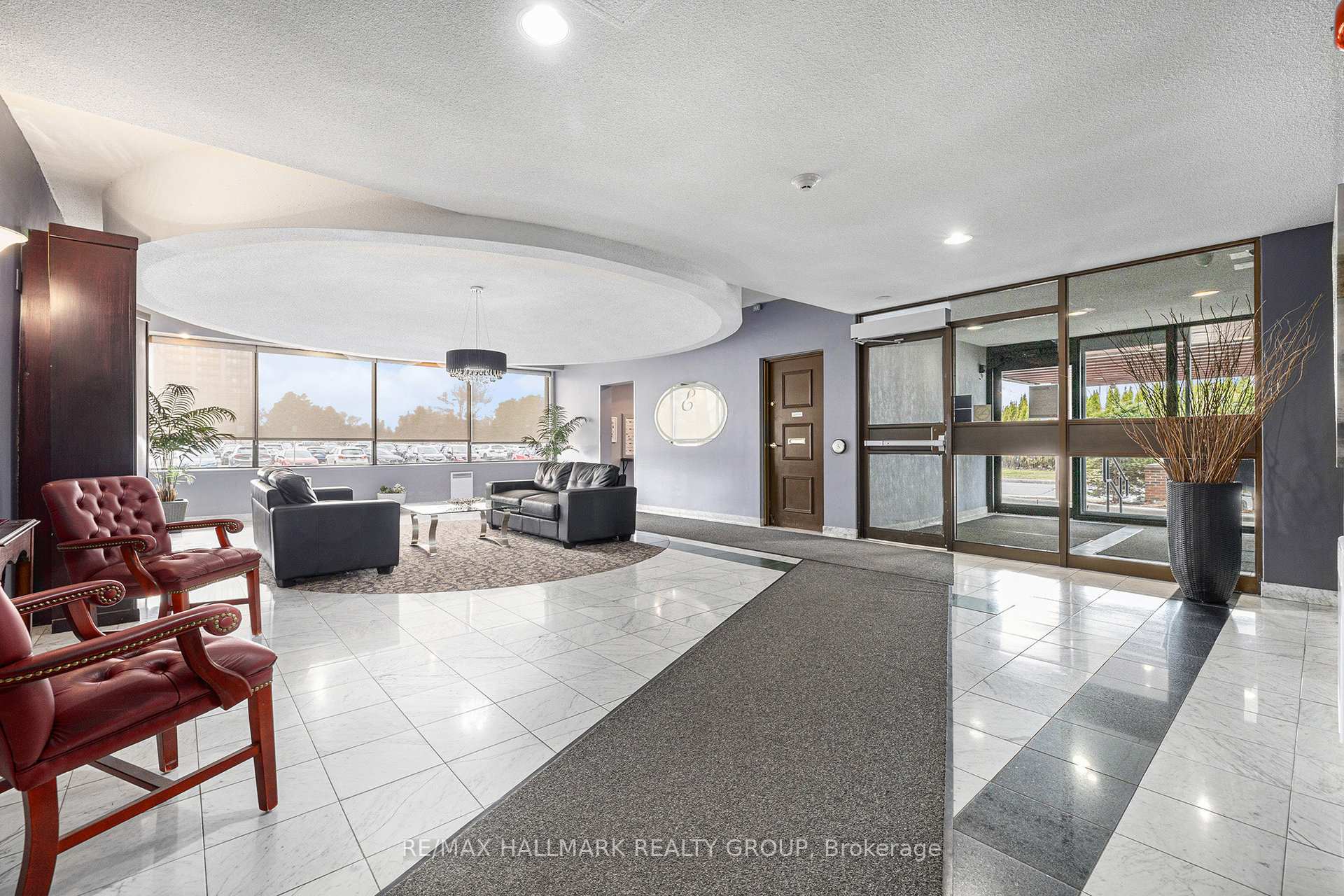 Photo 2 of Unit 101, 50 Emmerson Avenue, Ottawa, Mechanicsville — HOMEH