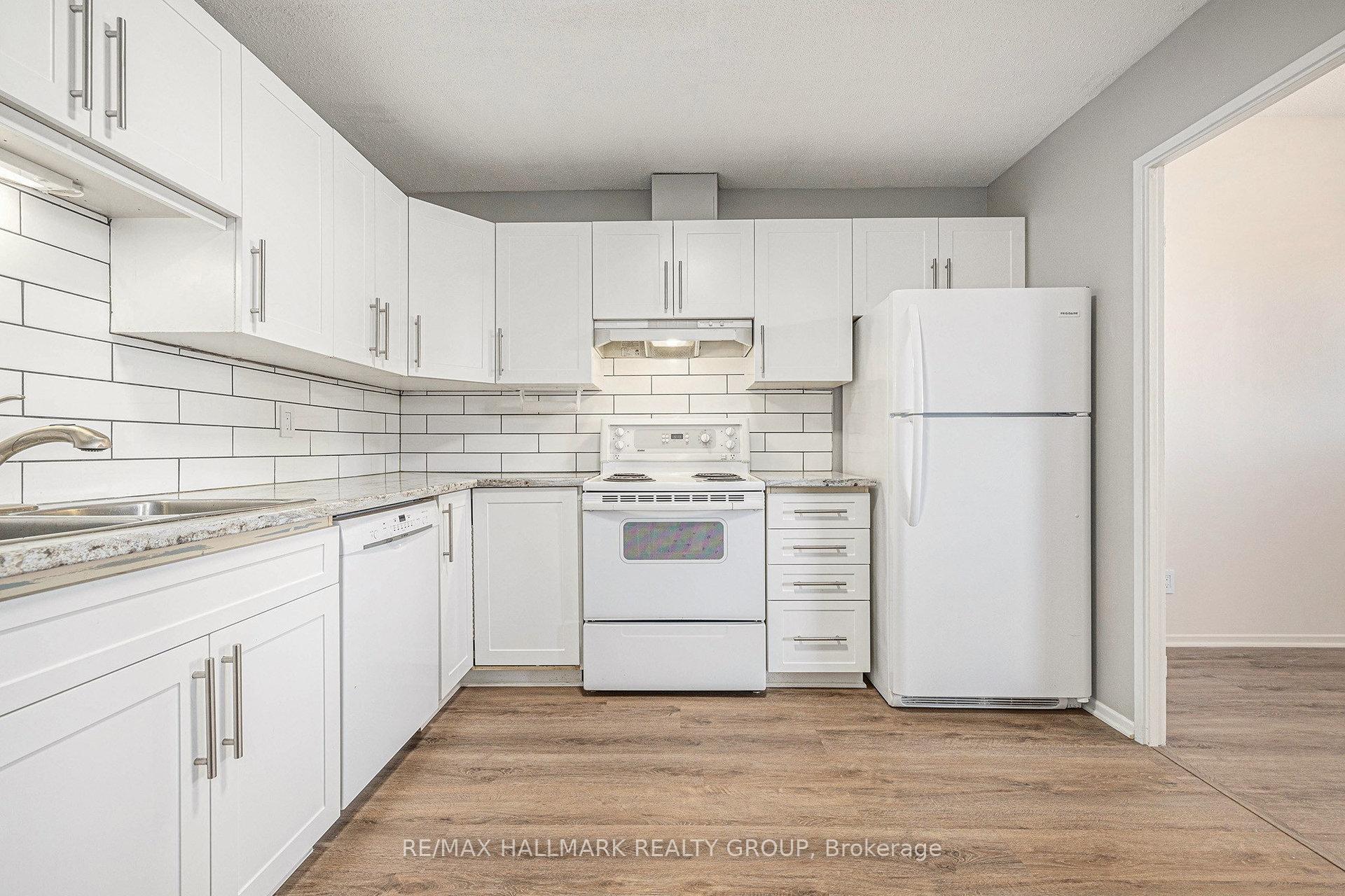 Photo 11 of Unit 101, 50 Emmerson Avenue, Ottawa, Mechanicsville — HOMEH