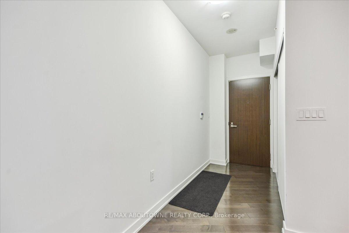 Photo 2 of Unit 304, 1 The Esplanade Drive, Toronto, Waterfront Communities — HOMEH
