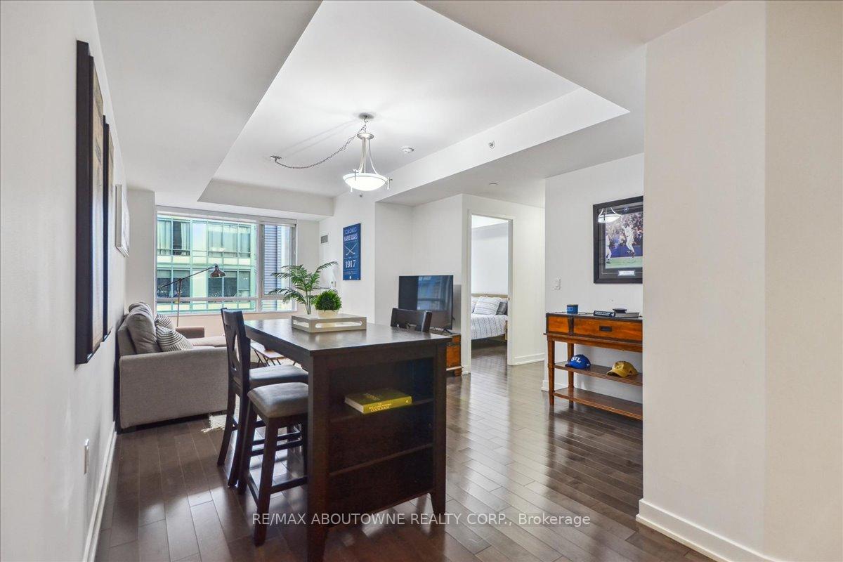 Photo 6 of Unit 304, 1 The Esplanade Drive, Toronto, Waterfront Communities — HOMEH