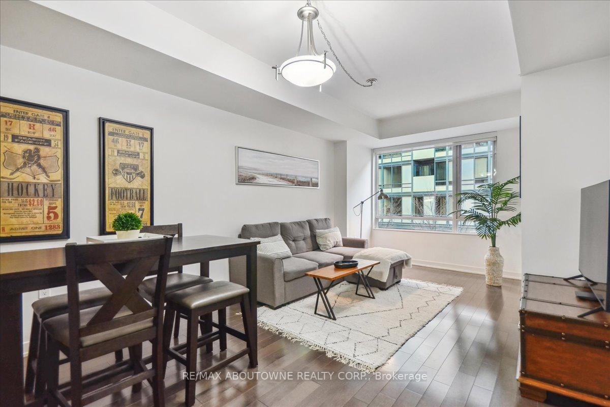 Photo 9 of Unit 304, 1 The Esplanade Drive, Toronto, Waterfront Communities — HOMEH