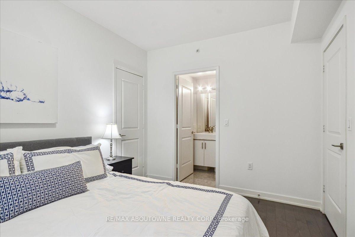Photo 13 of Unit 304, 1 The Esplanade Drive, Toronto, Waterfront Communities — HOMEH