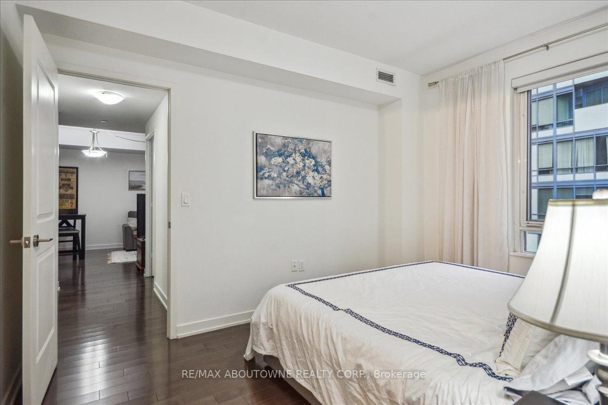 Photo 14 of Unit 304, 1 The Esplanade Drive, Toronto, Waterfront Communities — HOMEH