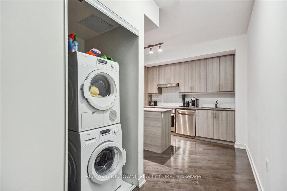 Photo 19 of Unit 304, 1 The Esplanade Drive, Toronto, Waterfront Communities — HOMEH