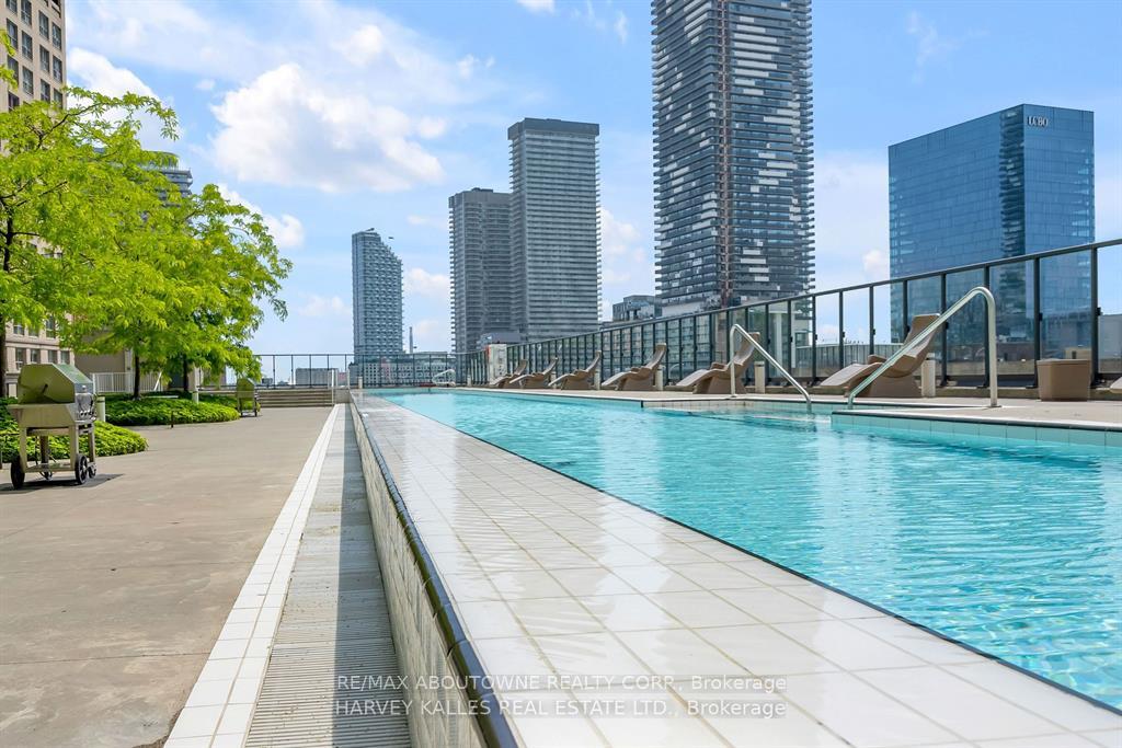 Photo 25 of Unit 304, 1 The Esplanade Drive, Toronto, Waterfront Communities — HOMEH