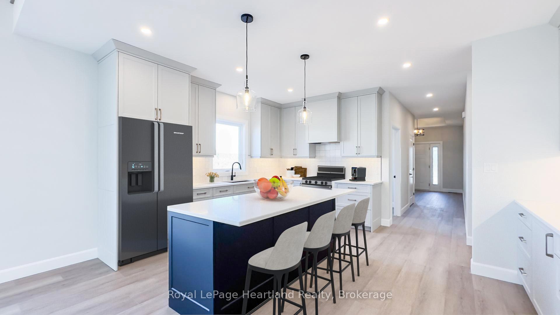 Photo 4 of 441 Coast Drive, Goderich, Goderich (Town) — HOMEH