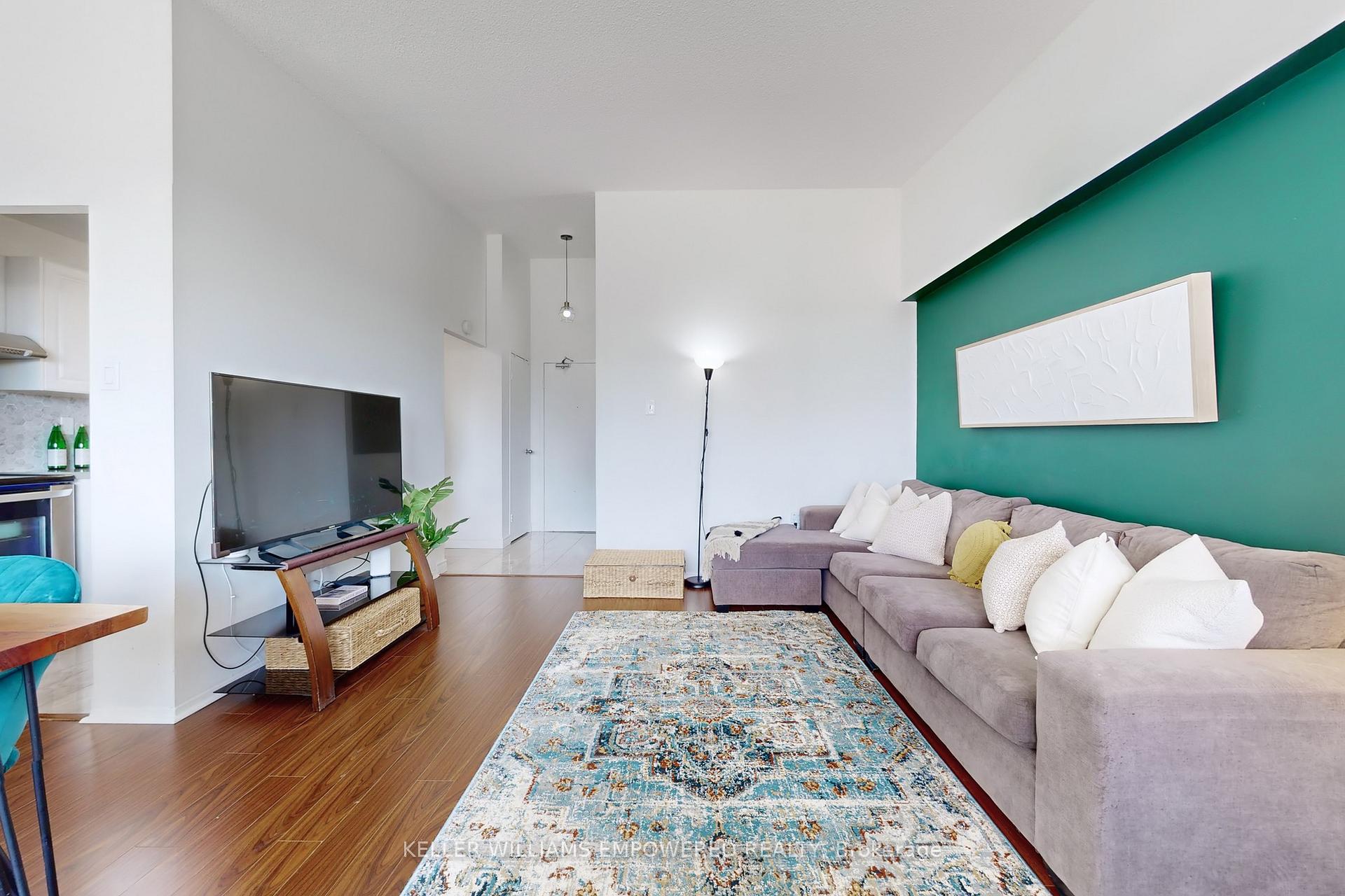 Photo 4 of Unit 416, 4060 Lawrence Avenue E, Scarborough, West Hill — HOMEH