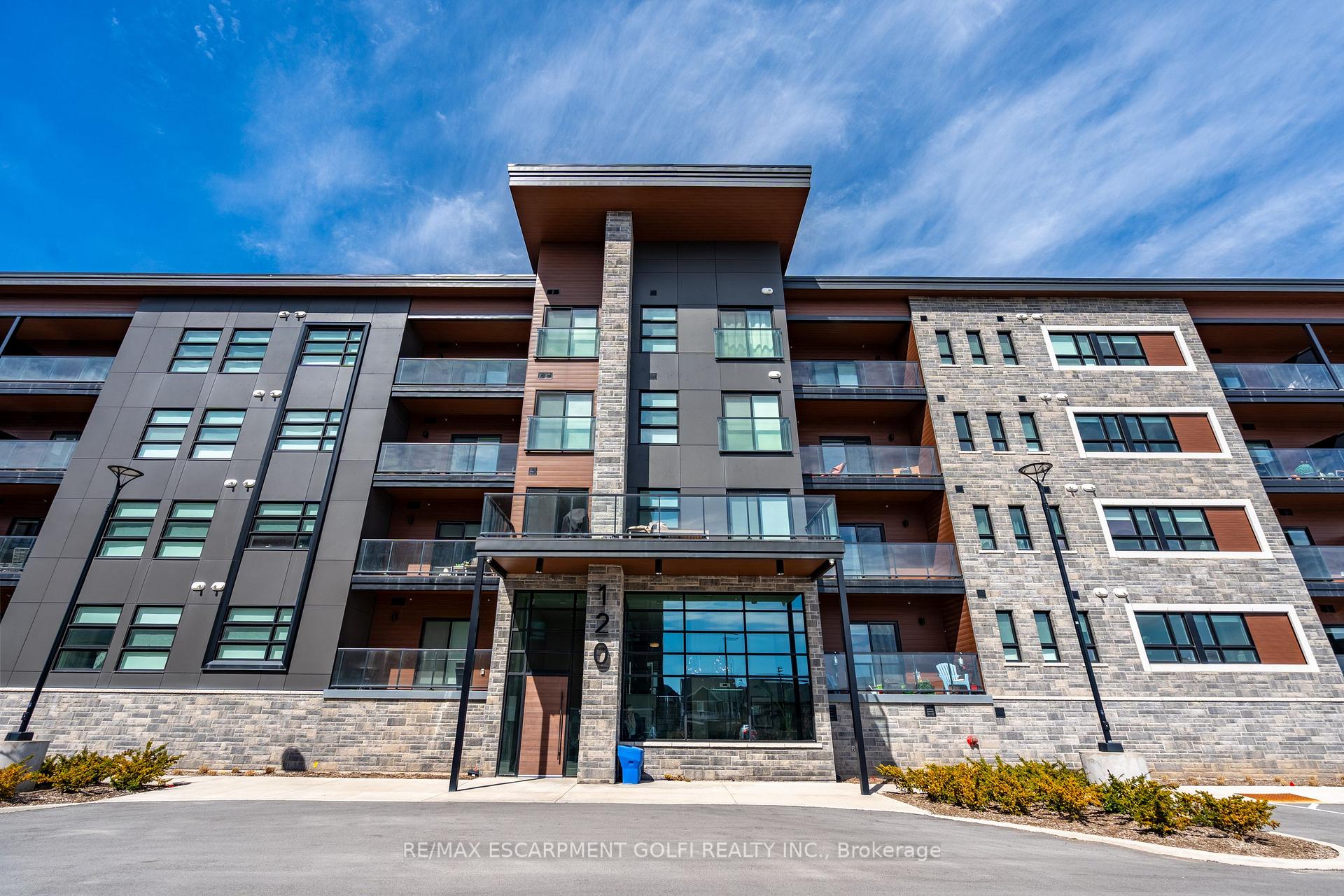 Photo 1 of Unit 111, 120 Summersides Boulevard, Pelham, Fonthill — HOMEH
