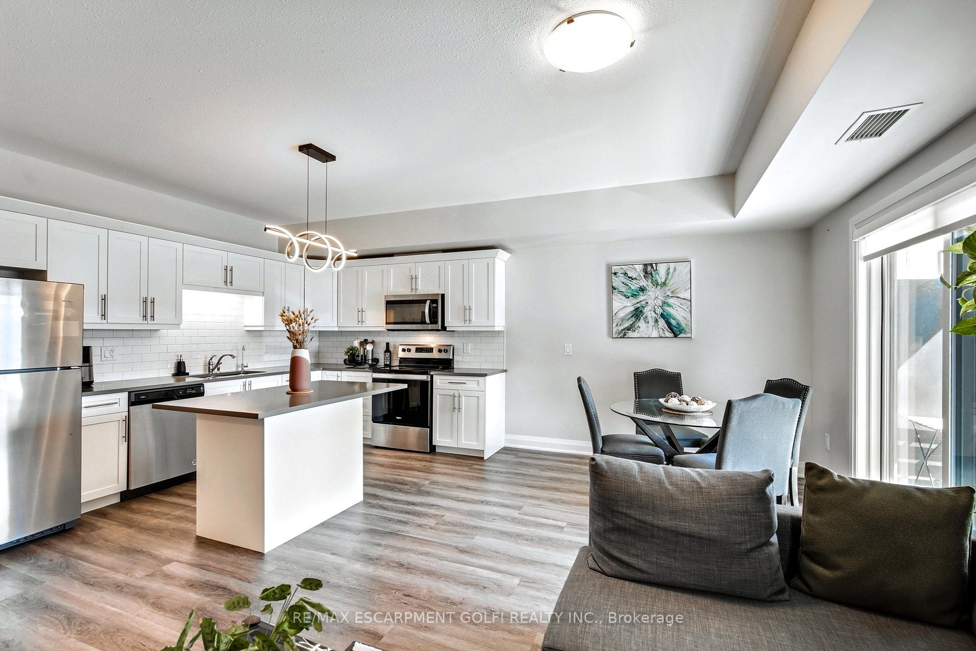 Photo 11 of Unit 111, 120 Summersides Boulevard, Pelham, Fonthill — HOMEH
