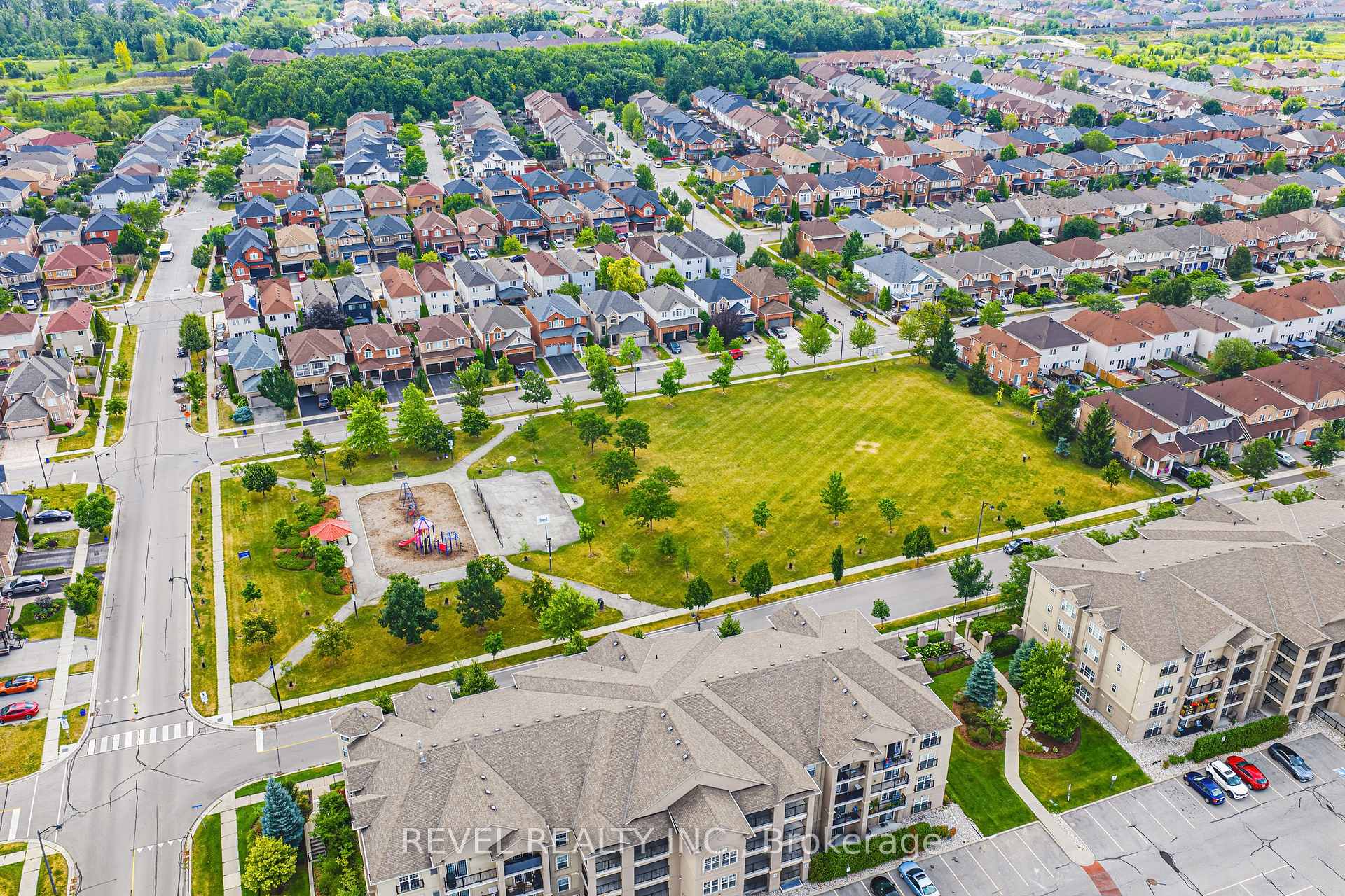 Photo 7 of Unit 106, 1450 Main Street E, Milton, Dempsey — HOMEH