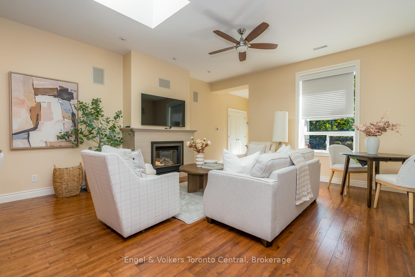 Photo 11 of Unit 5, 100 Second Street, Collingwood — HOMEH