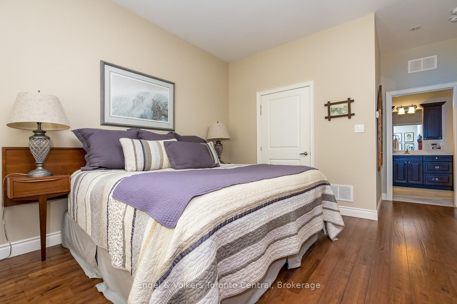 Photo 16 of Unit 5, 100 Second Street, Collingwood — HOMEH