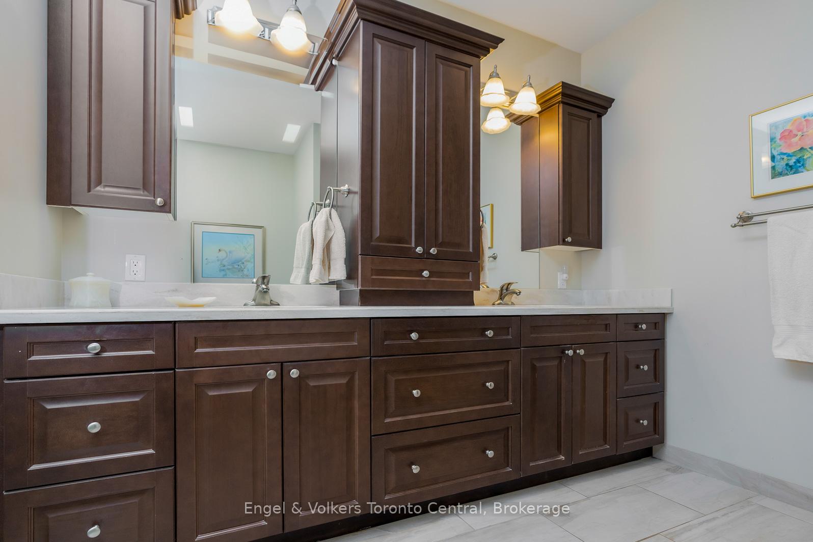 Photo 19 of Unit 5, 100 Second Street, Collingwood — HOMEH
