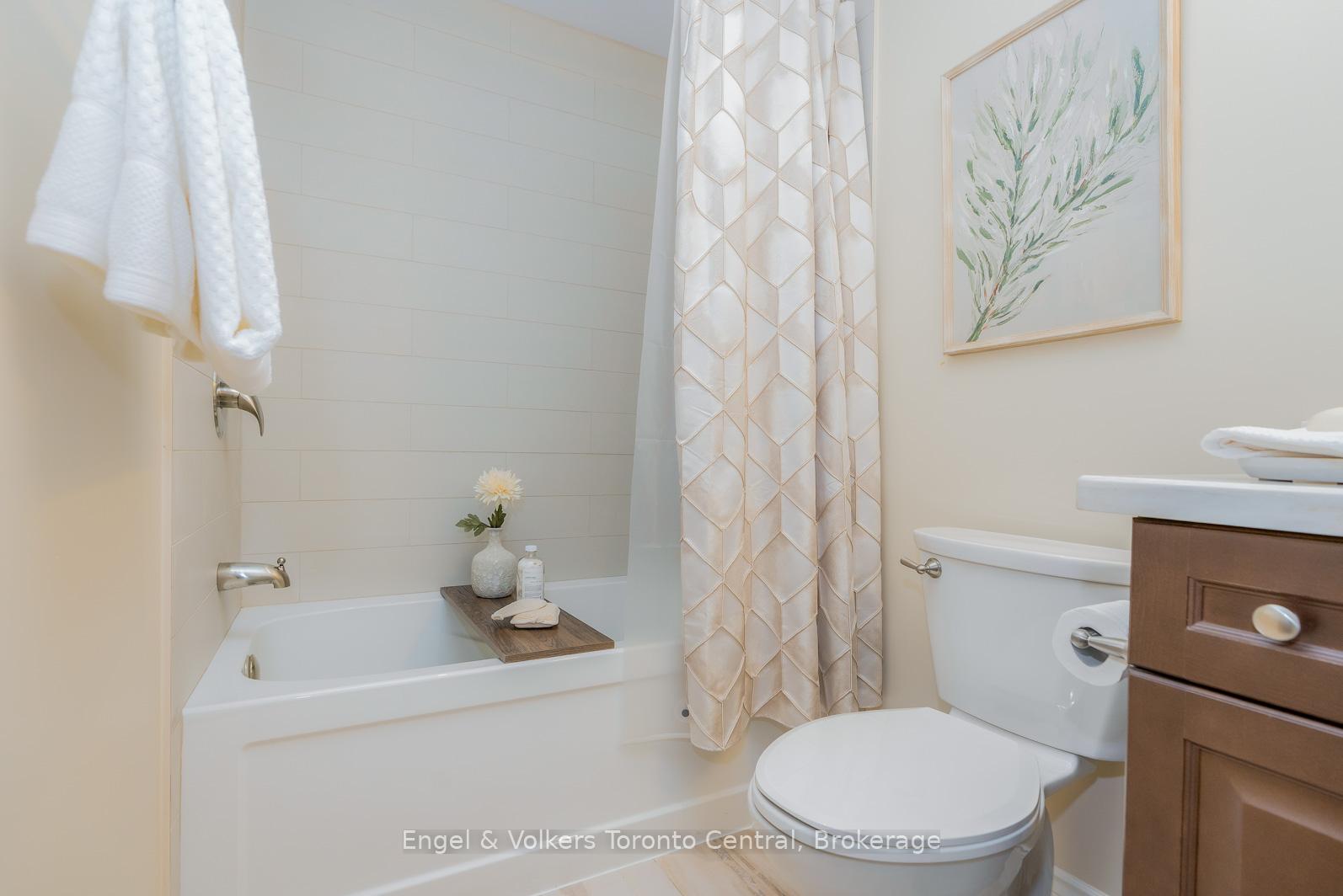 Photo 27 of Unit 5, 100 Second Street, Collingwood — HOMEH