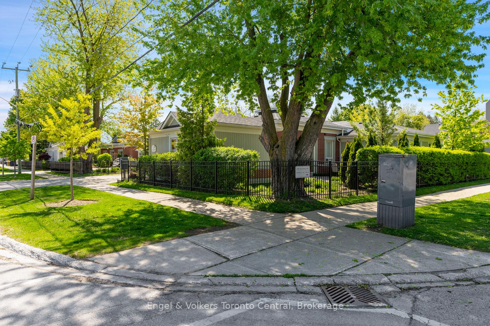 Photo 33 of Unit 5, 100 Second Street, Collingwood — HOMEH
