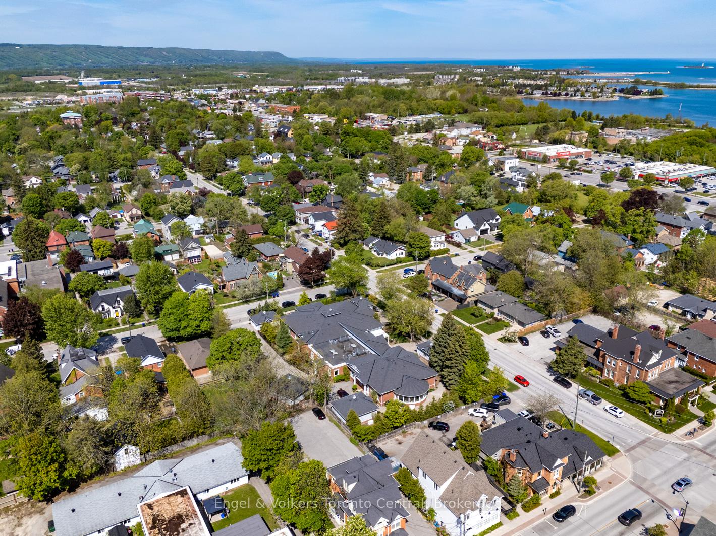 Photo 37 of Unit 5, 100 Second Street, Collingwood — HOMEH