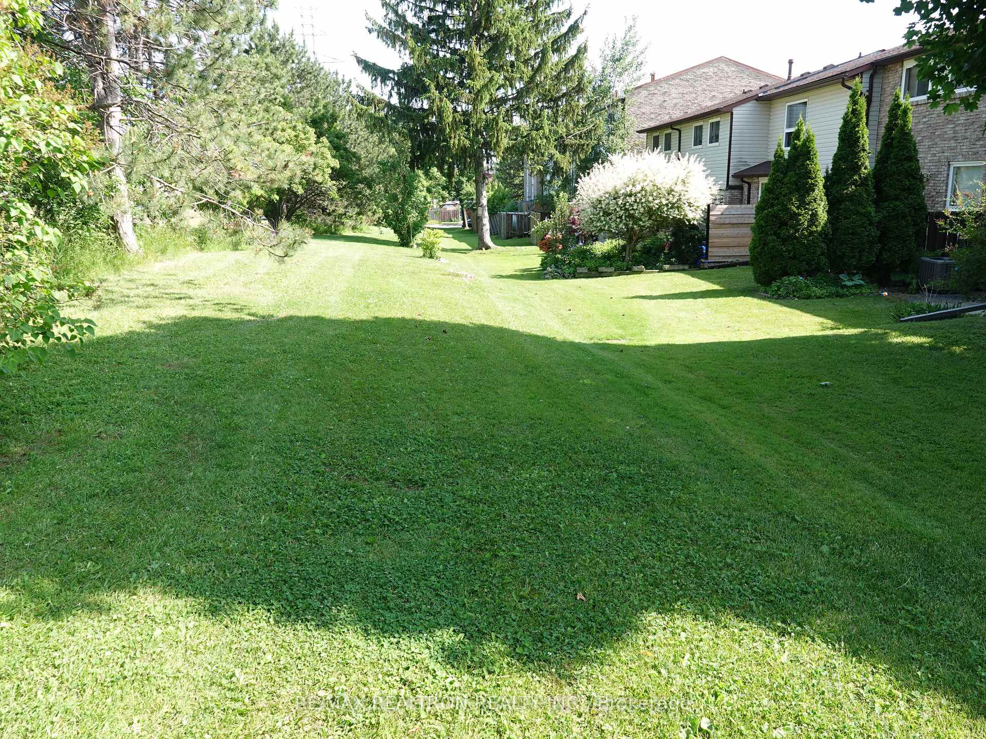 Photo 35 of Unit 63, 1330 Trowbridge Drive, Oshawa, Centennial — HOMEH