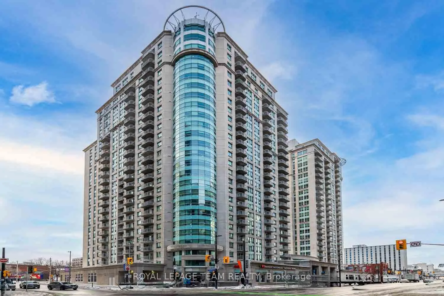 Front of Unit 401, 234 Rideau Street