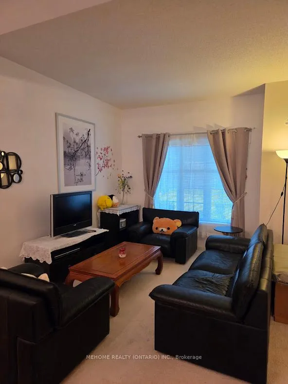 Photo 2 of Unit 6, 15 St Moritz Way, Markham, Unionville — HOMEH