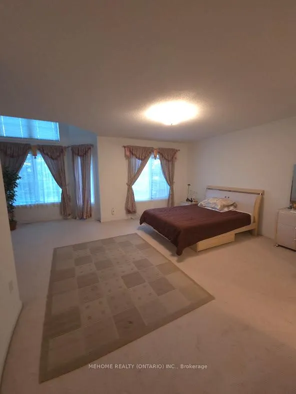 Photo 9 of Unit 6, 15 St Moritz Way, Markham, Unionville — HOMEH