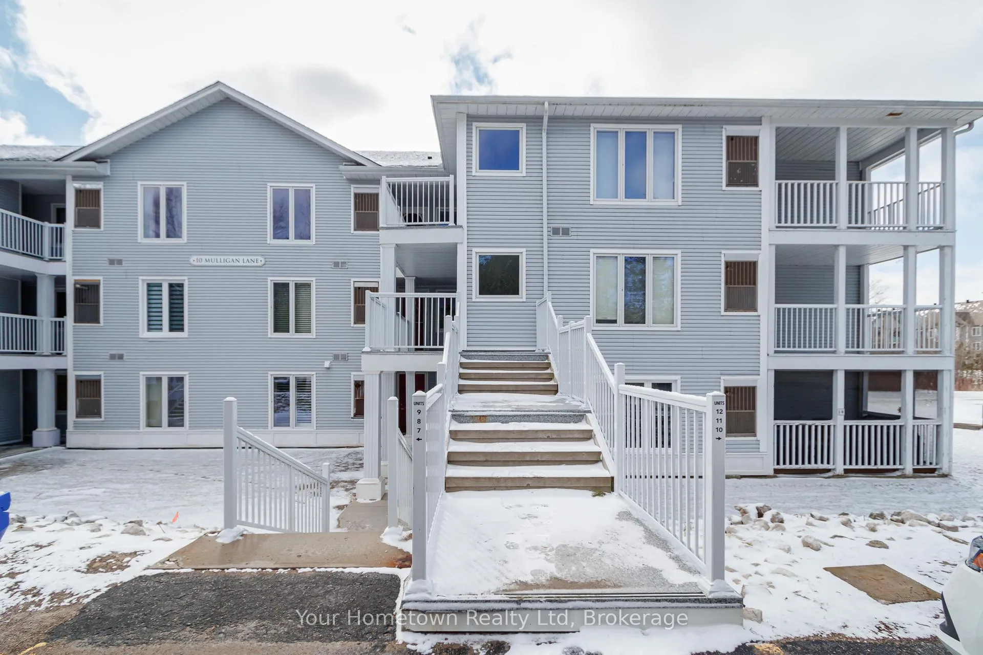 Photo 1 of Unit 9, 10 Mulligan Lane, Wasaga Beach — HOMEH