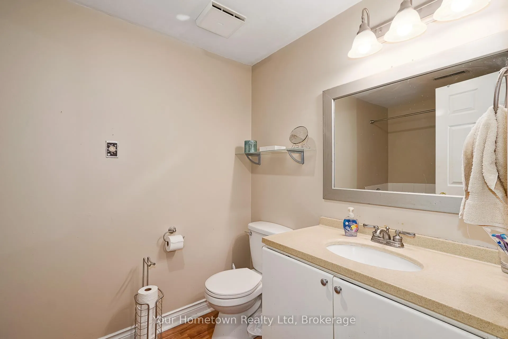 Photo 16 of Unit 9, 10 Mulligan Lane, Wasaga Beach — HOMEH