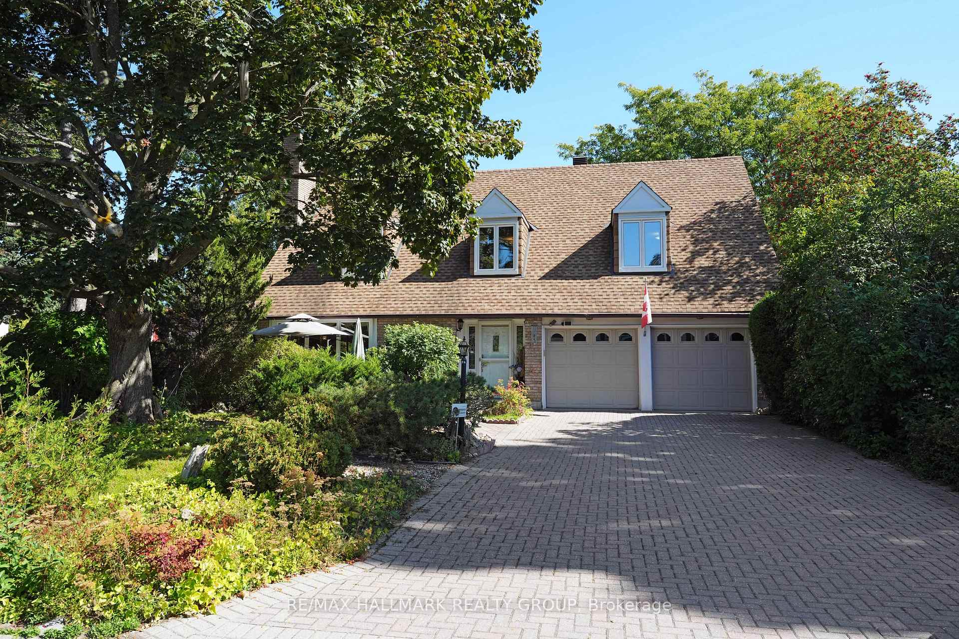 Photo 5 of 1 Northview Road, Ottawa, City View/Skyline/Fisher Heights/Parkwood Hills — HOMEH