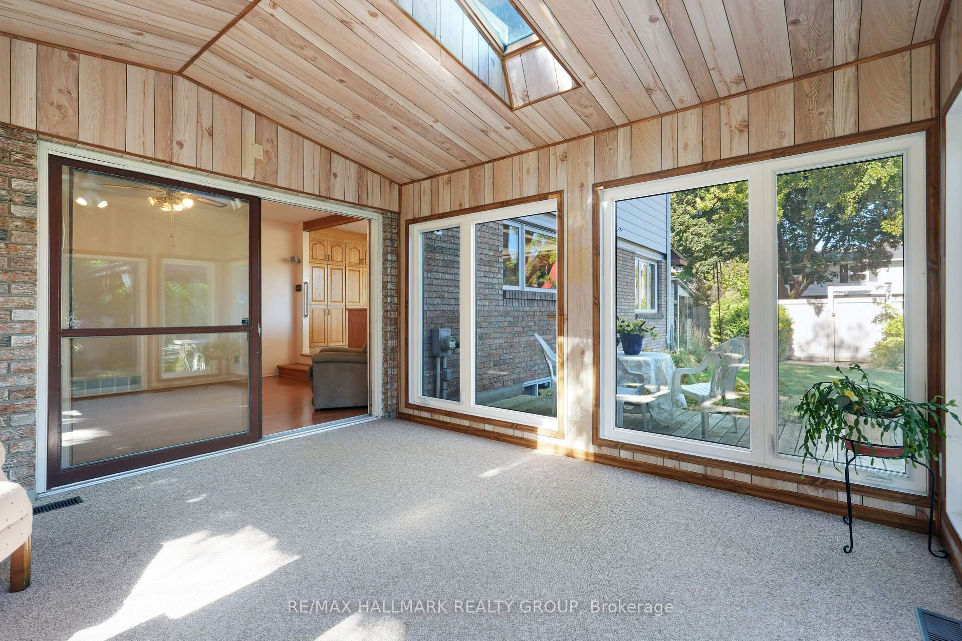 Photo 17 of 1 Northview Road, Ottawa, City View/Skyline/Fisher Heights/Parkwood Hills — HOMEH