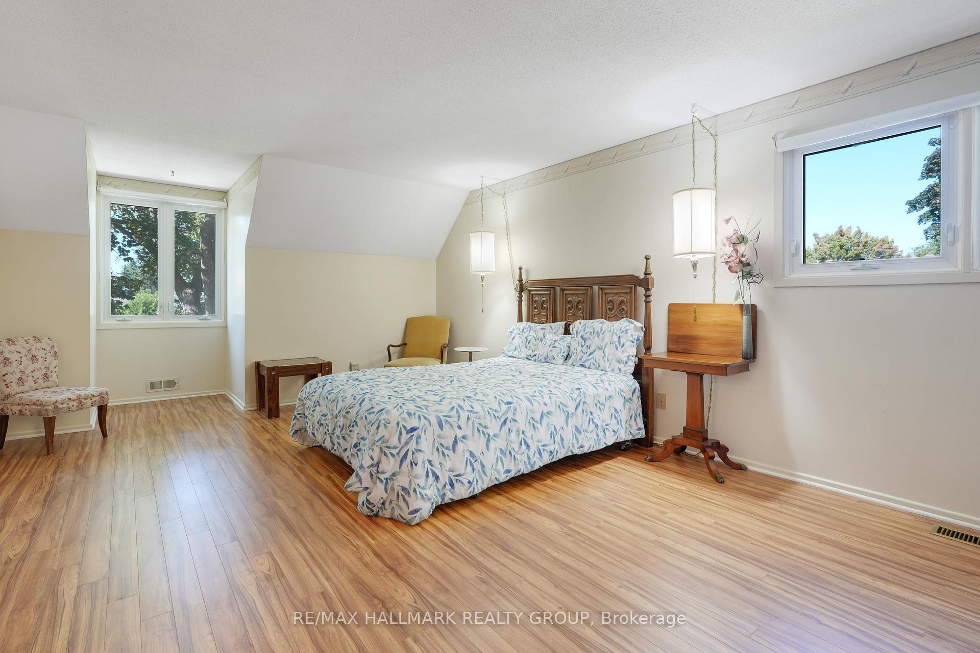 Photo 19 of 1 Northview Road, Ottawa, City View/Skyline/Fisher Heights/Parkwood Hills — HOMEH