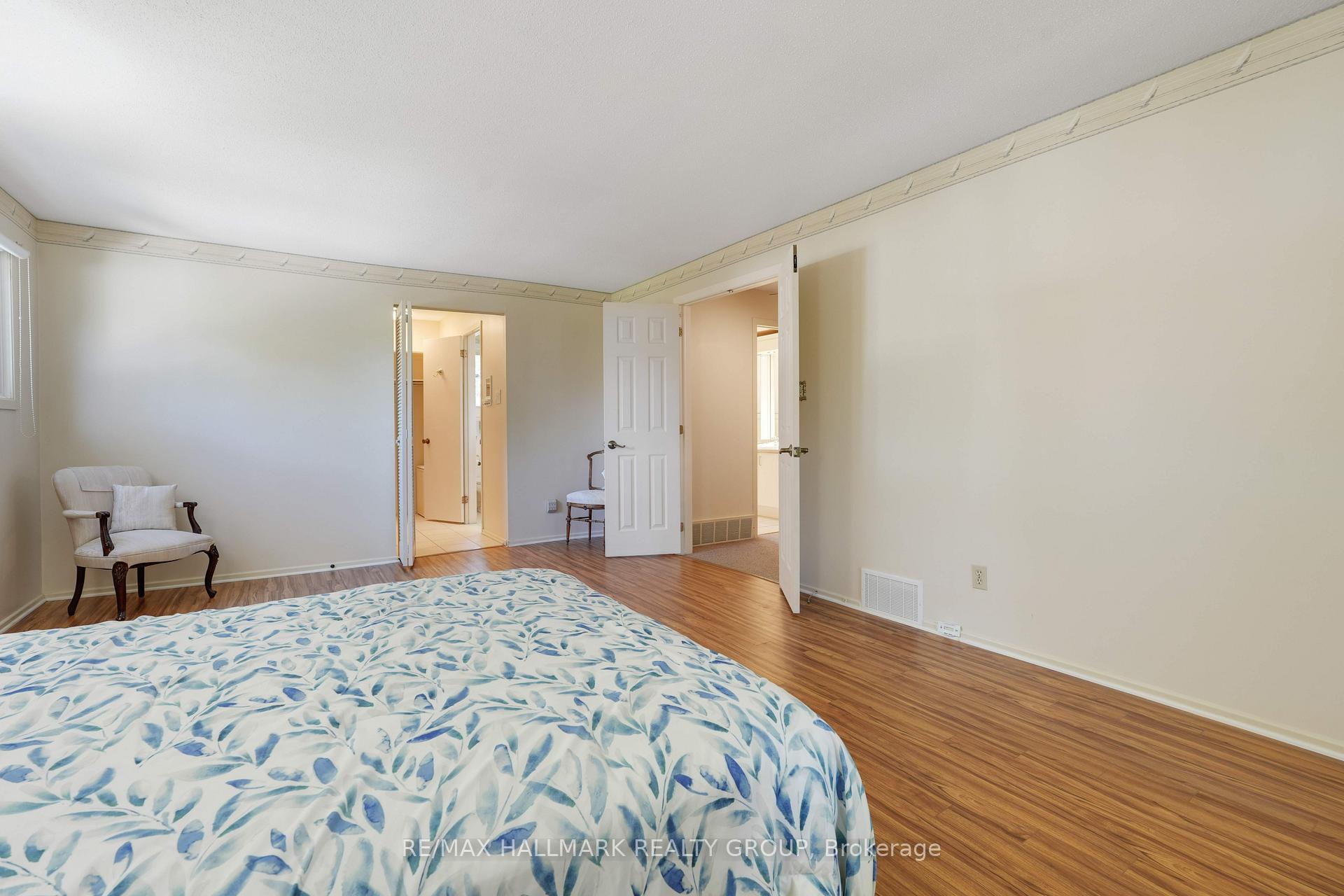 Photo 24 of 1 Northview Road, Ottawa, City View/Skyline/Fisher Heights/Parkwood Hills — HOMEH