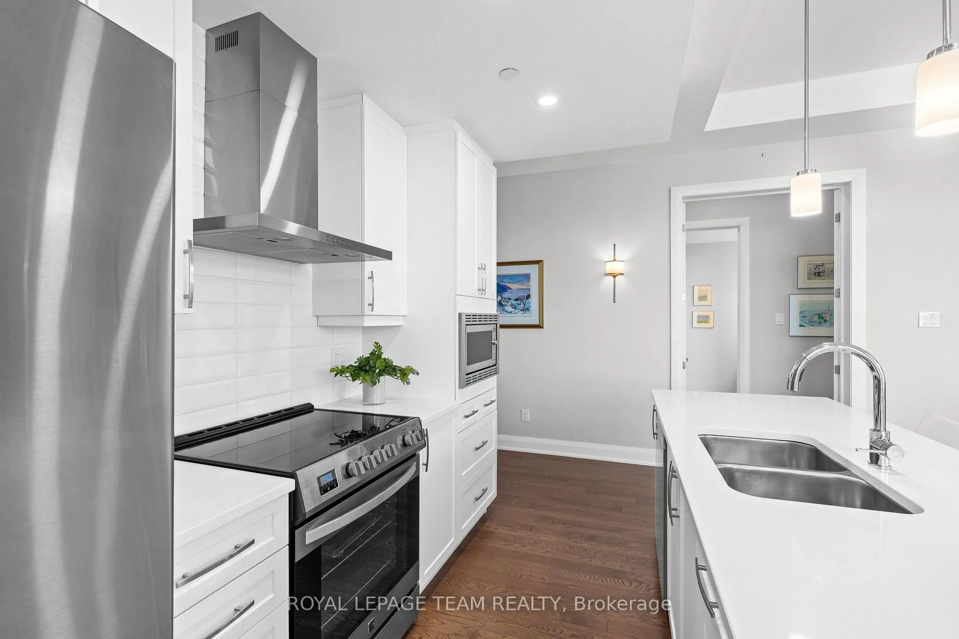 Photo 13 of Unit 301, 110 Cortile Private, Ottawa, Riverside South/Gloucester Glen — HOMEH