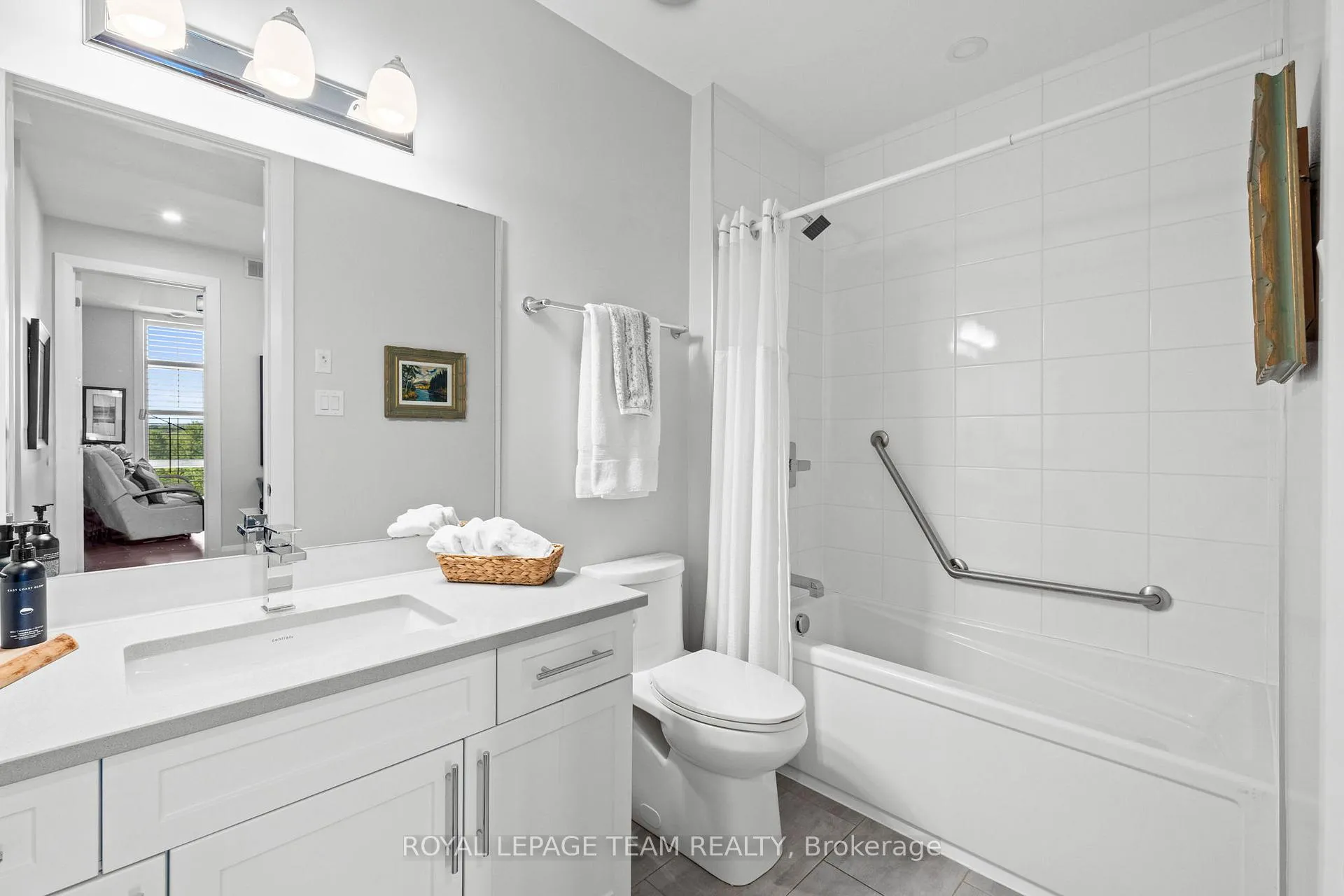 Photo 25 of Unit 301, 110 Cortile Private, Ottawa, Riverside South/Gloucester Glen — HOMEH