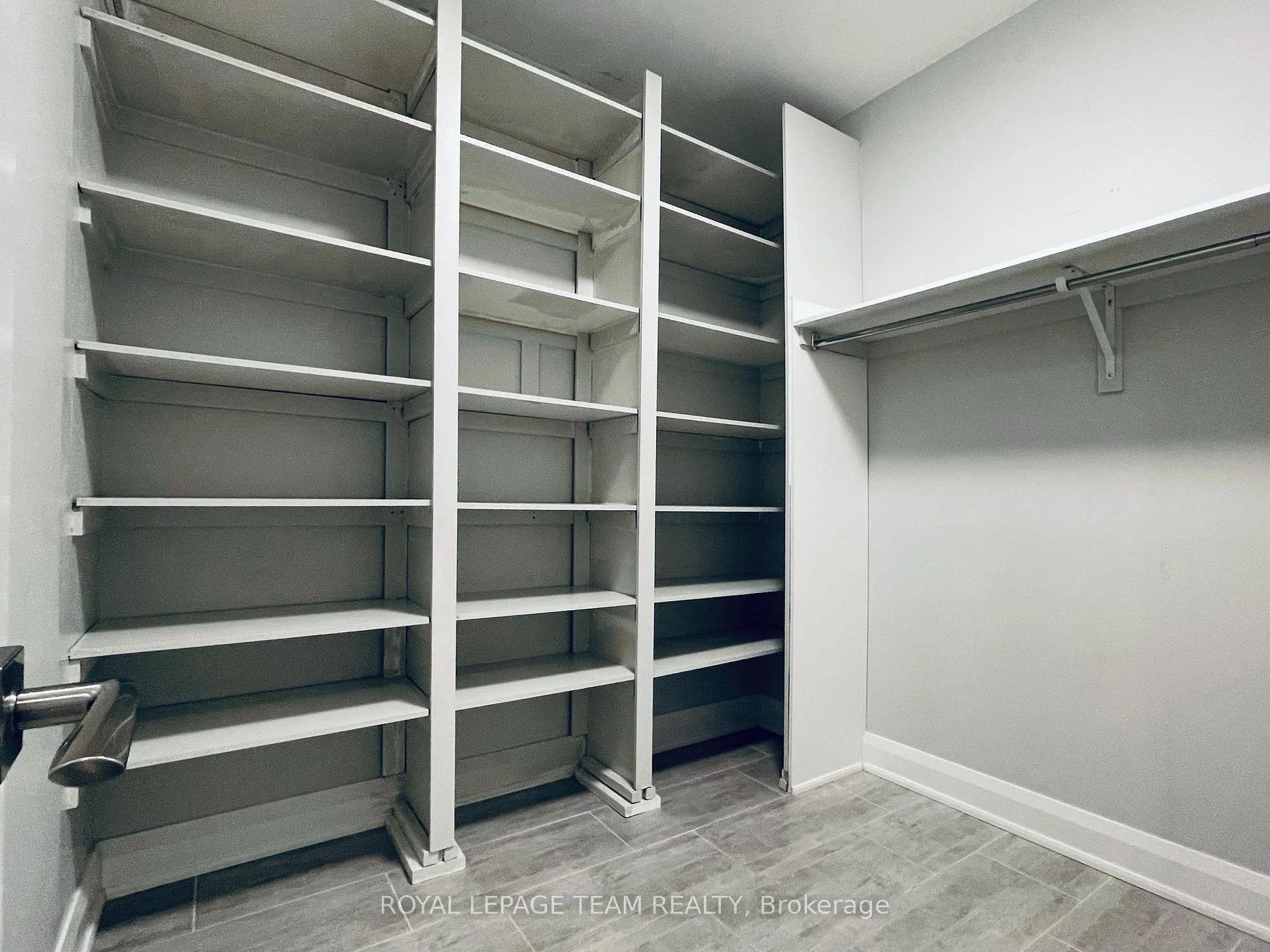 Photo 26 of Unit 301, 110 Cortile Private, Ottawa, Riverside South/Gloucester Glen — HOMEH