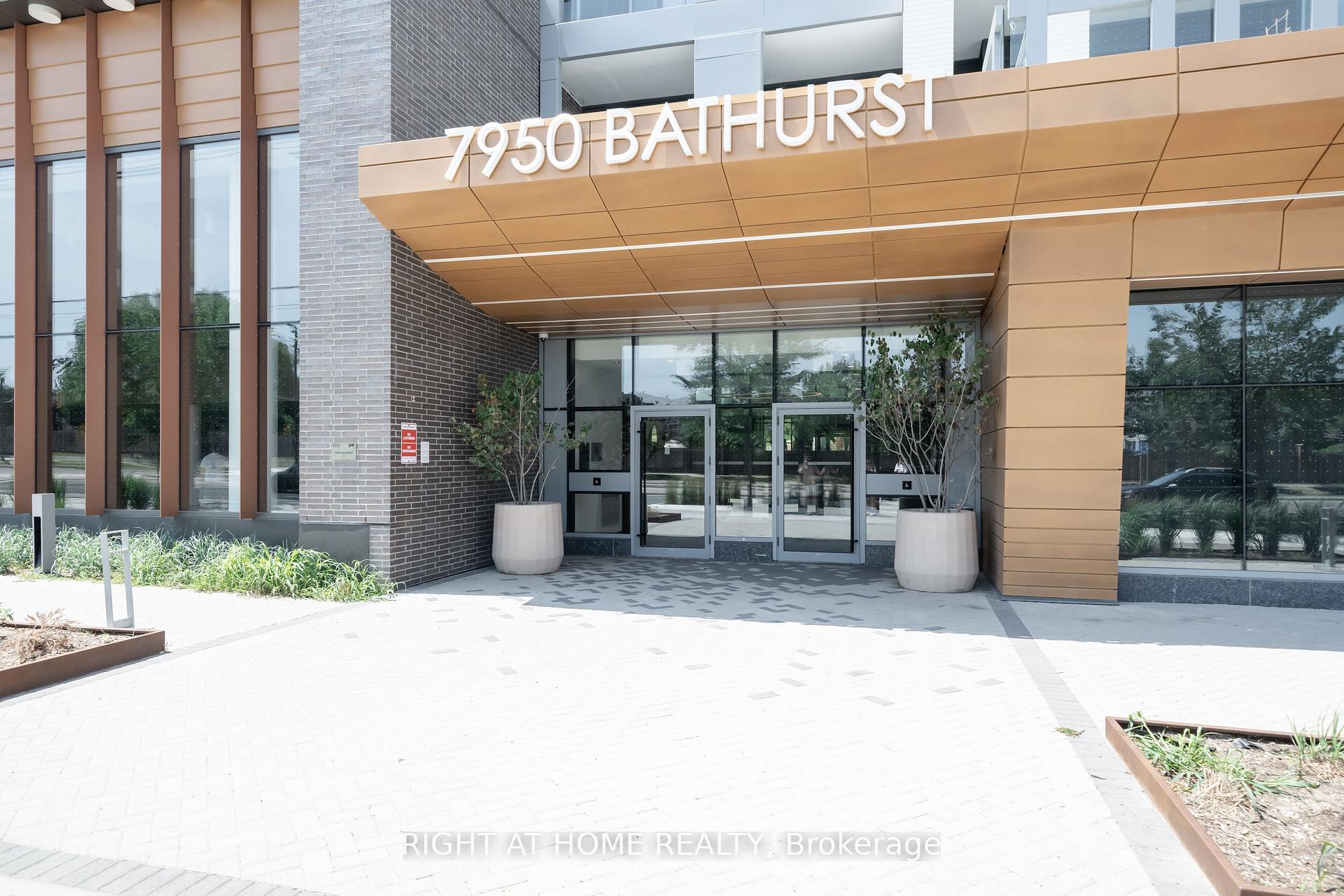 Photo 2 of Unit 211, 7950 Bathurst Street, Vaughan, Beverley Glen — HOMEH