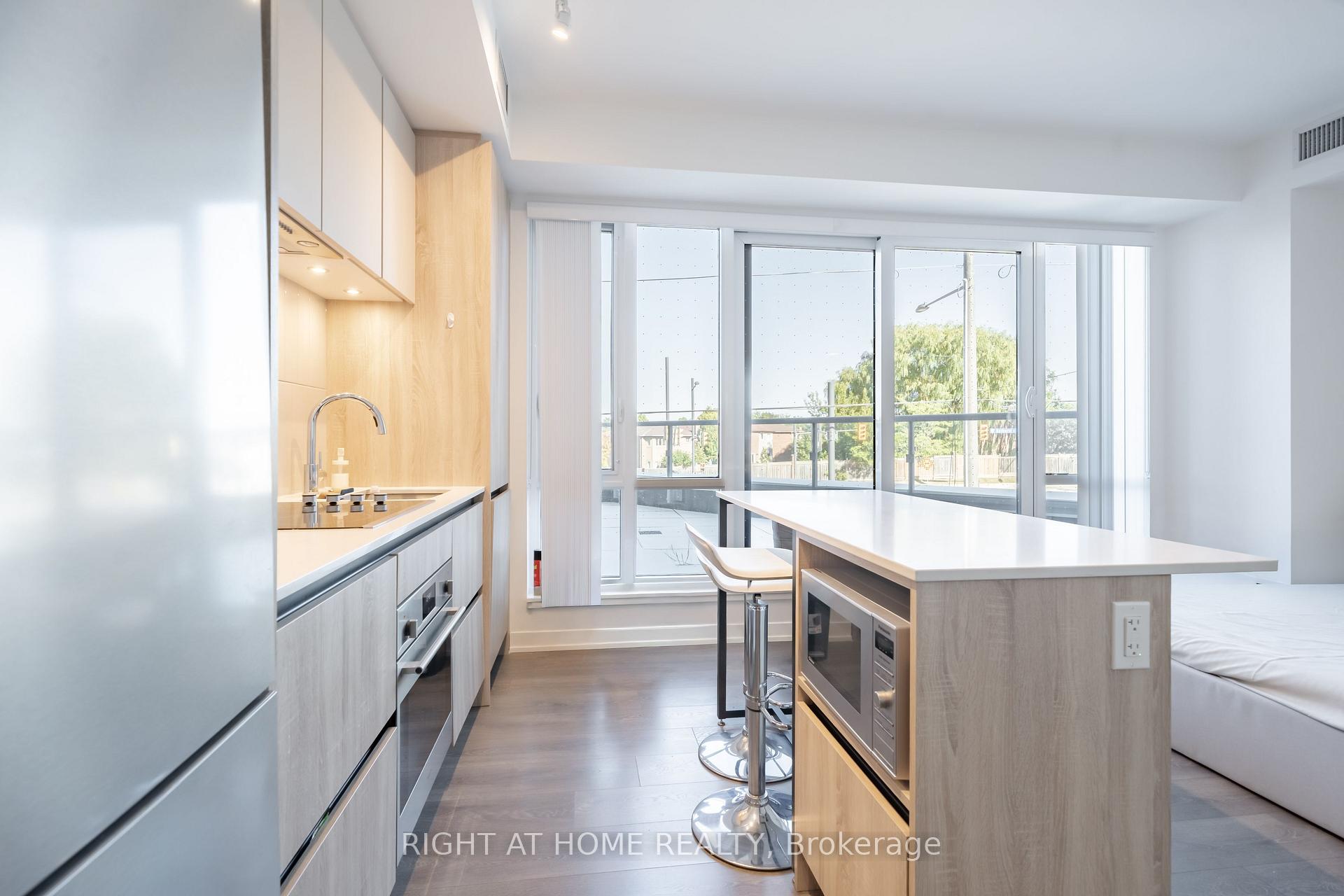 Photo 8 of Unit 211, 7950 Bathurst Street, Vaughan, Beverley Glen — HOMEH