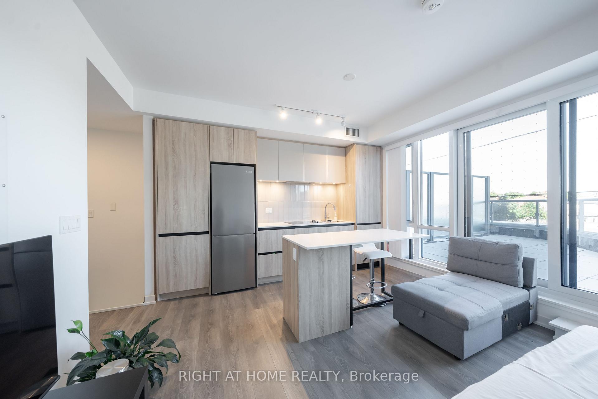 Photo 13 of Unit 211, 7950 Bathurst Street, Vaughan, Beverley Glen — HOMEH