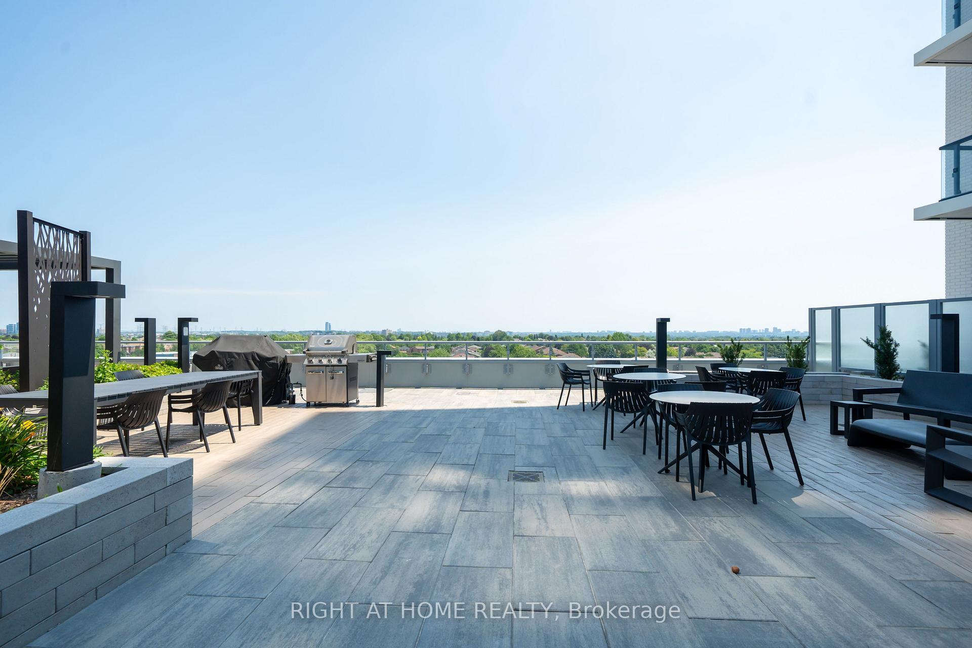Photo 23 of Unit 211, 7950 Bathurst Street, Vaughan, Beverley Glen — HOMEH