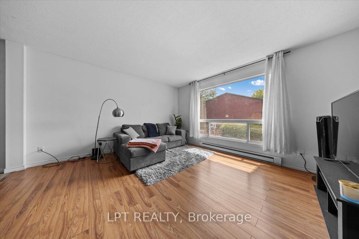 Photo 11 of Unit F, 9F Banner Road, Ottawa, Sheahan Estates/Trend Village — HOMEH