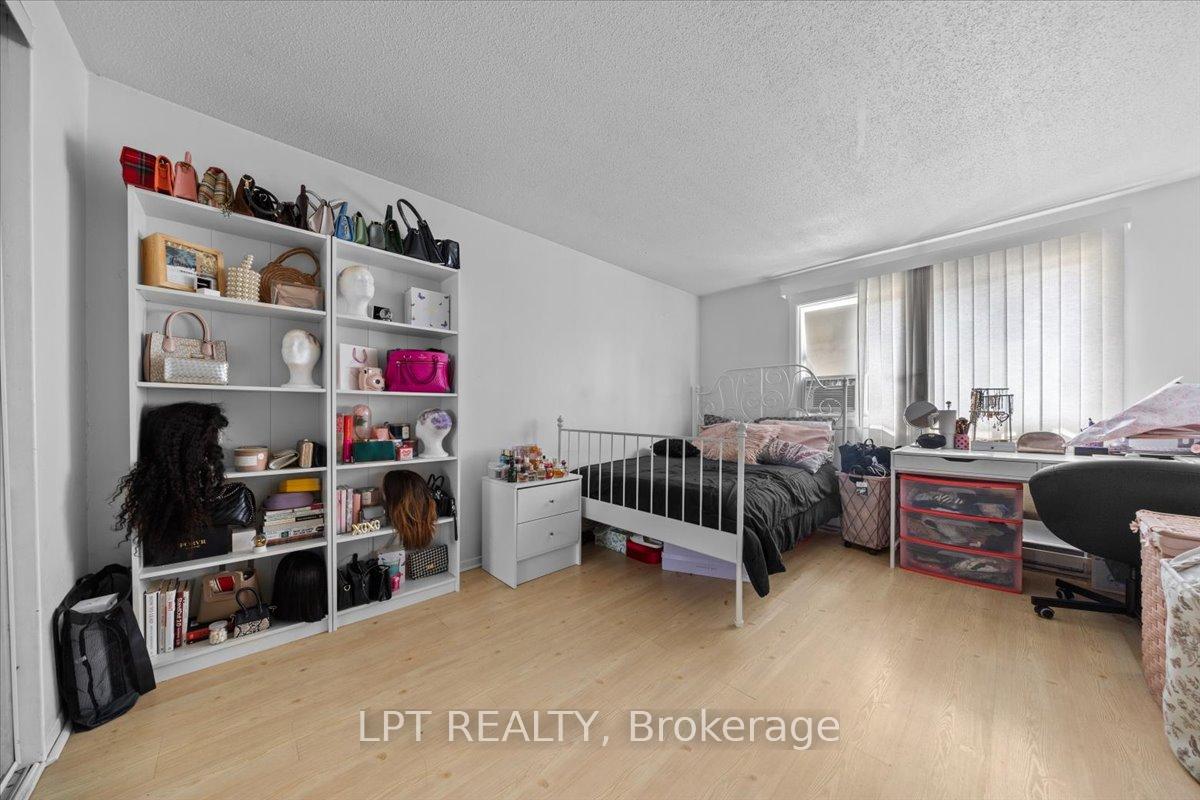 Photo 26 of Unit F, 9F Banner Road, Ottawa, Sheahan Estates/Trend Village — HOMEH
