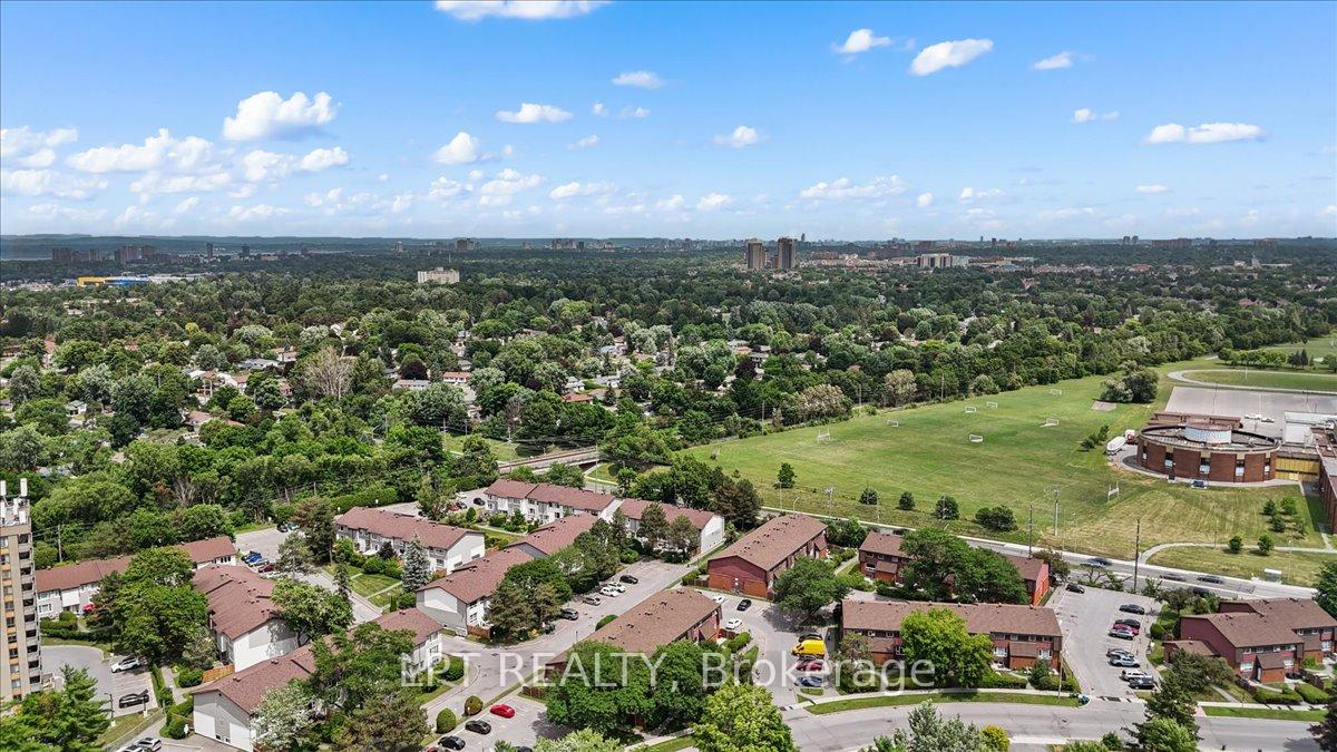 Photo 33 of Unit F, 9F Banner Road, Ottawa, Sheahan Estates/Trend Village — HOMEH