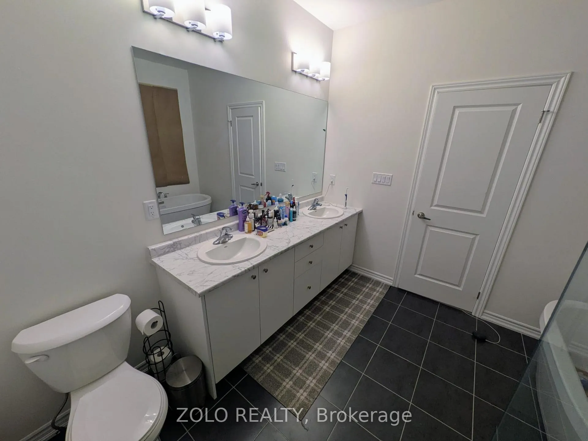 Photo 3 of 1075 Pisces Trail, Pickering, Rural Pickering — HOMEH