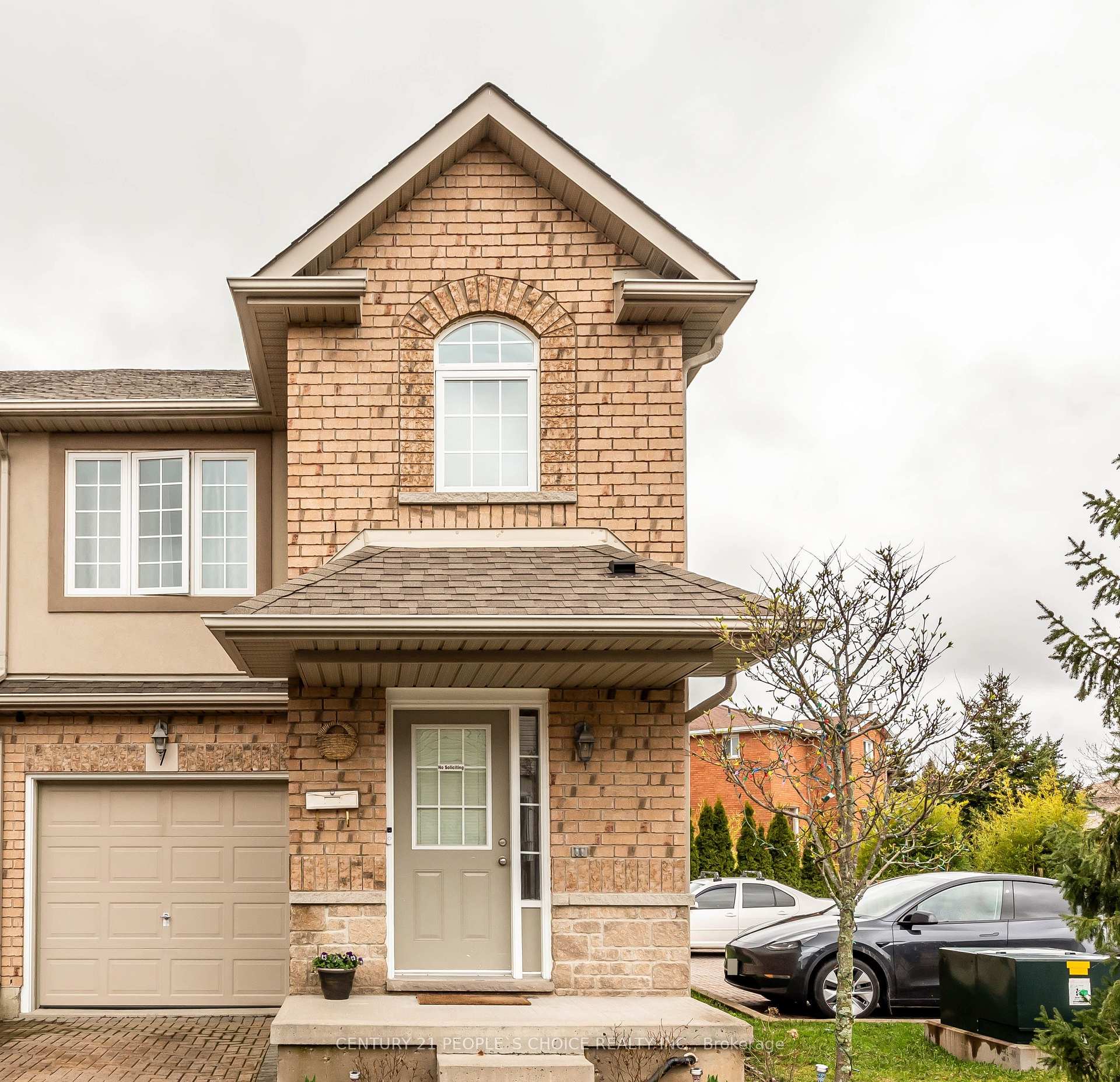 Photo 1 of Unit 7, 1540 Upper Gage Avenue, Hamilton, Eleanor — HOMEH