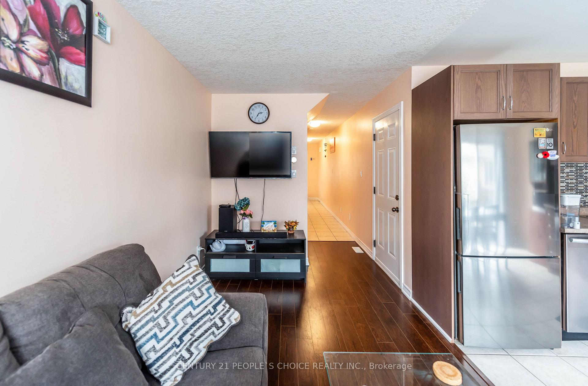 Photo 11 of Unit 7, 1540 Upper Gage Avenue, Hamilton, Eleanor — HOMEH