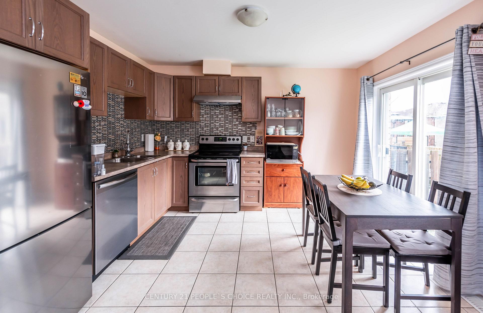 Photo 14 of Unit 7, 1540 Upper Gage Avenue, Hamilton, Eleanor — HOMEH