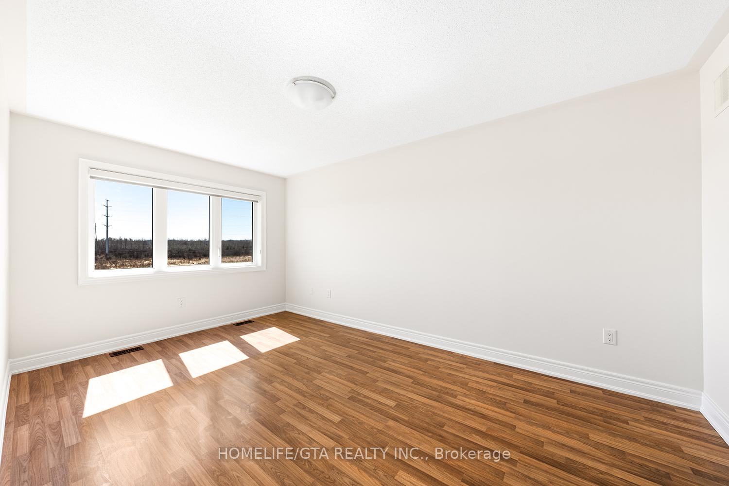 Photo 17 of 315 Atkinson Street, Clearview, Stayner — HOMEH